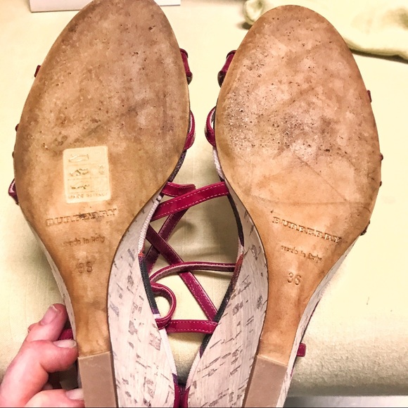 SOLD Burberry Raspberry Summer Canvas Wedges - Picture 5 of 8